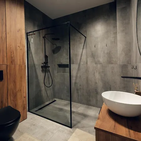 Vila Pod Wzgorzem Z Sauna, Jacuzzi I Basenem *