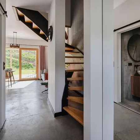 Pod Wzgorzem Z Sauna, Jacuzzi I Basenem