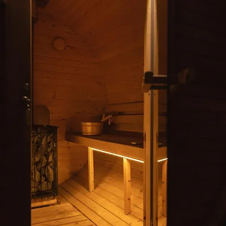 Pod Wzgorzem Z Sauna, Jacuzzi I Basenem *