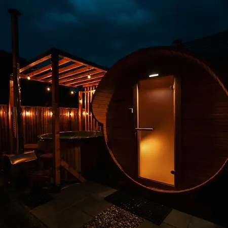 Villa Pod Wzgorzem Z Sauna, Jacuzzi I Basenem