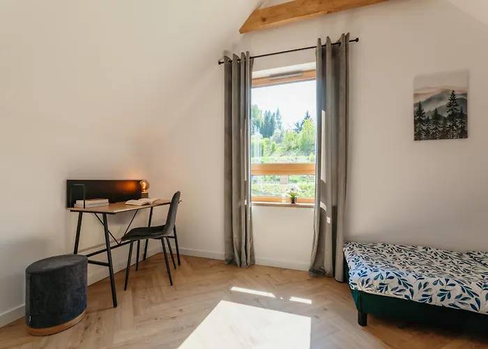 Pod Wzgorzem Z Sauna, Jacuzzi I Basenem